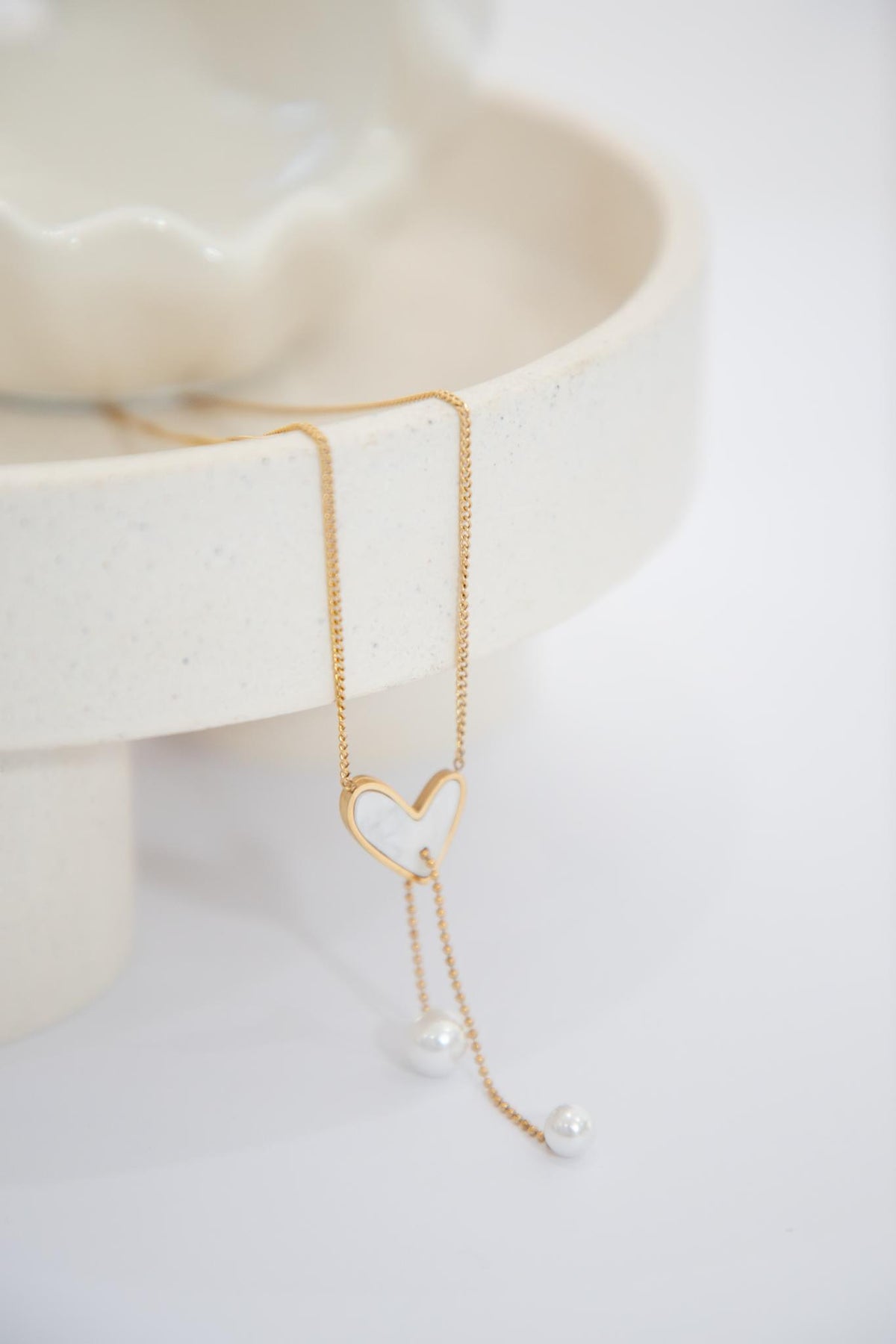 Shelly Necklace