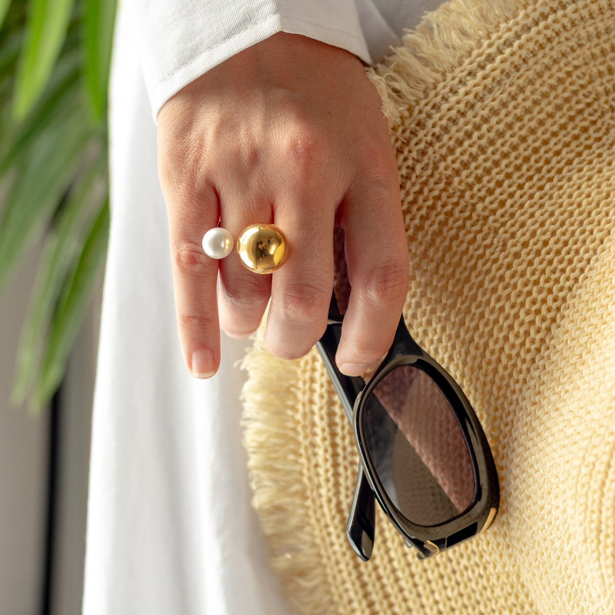 Gold Pearla ring