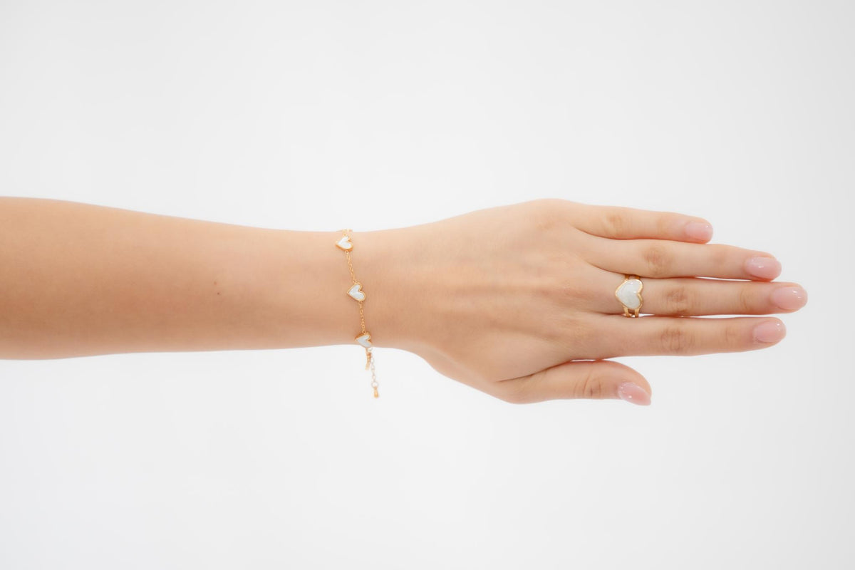 Shelly Bracelet