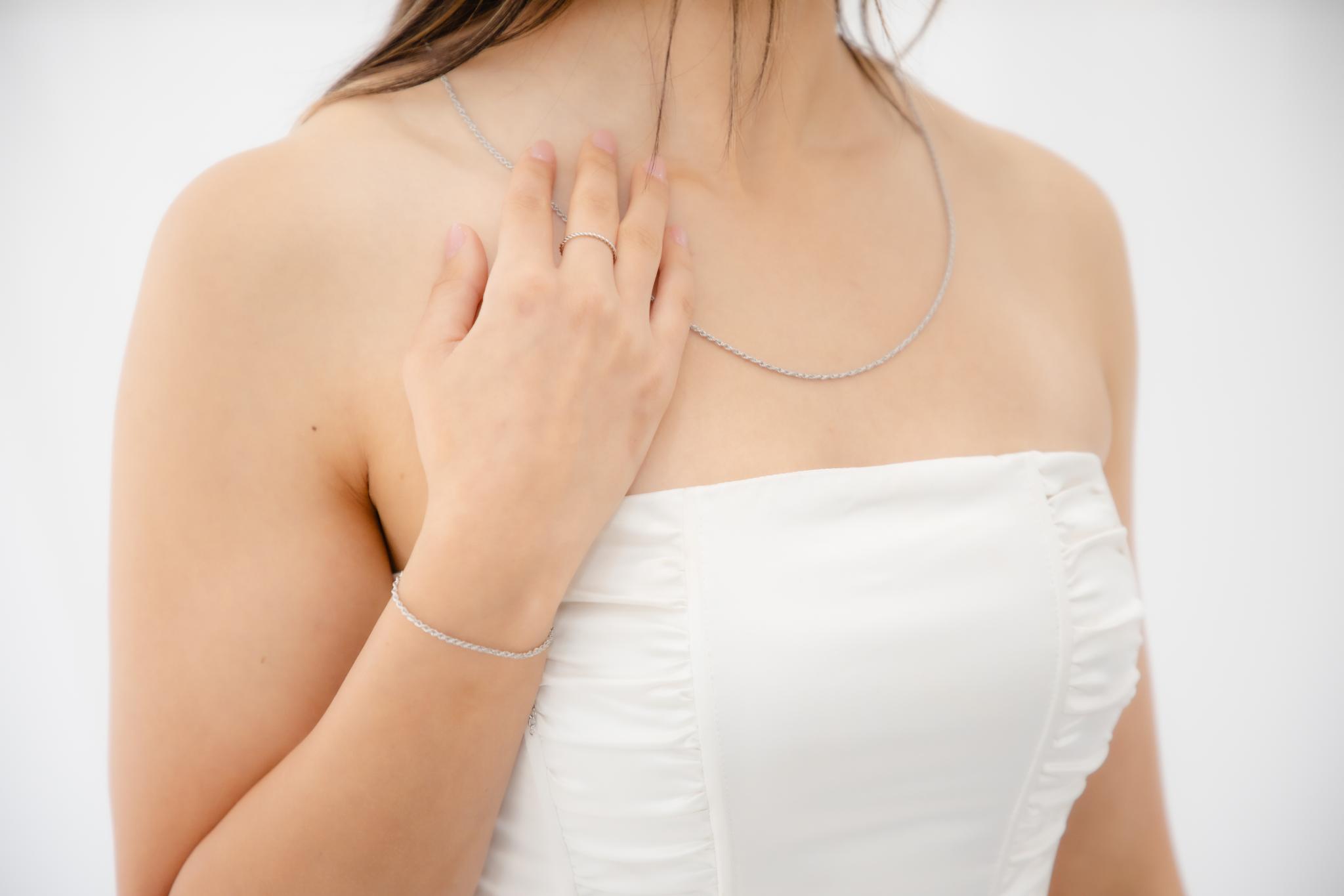 Thin Twisted Luv Bracelet - Silver