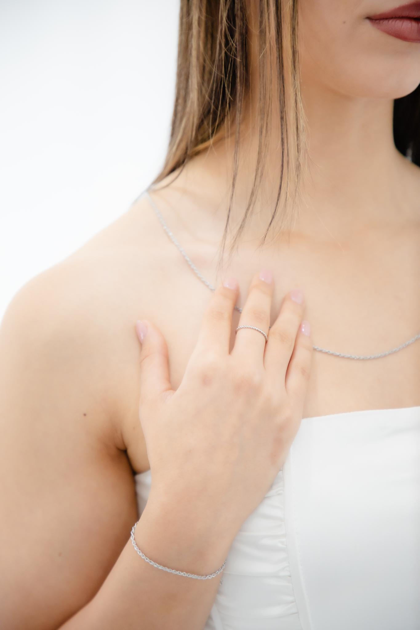 Thin Twisted Luv Bracelet - Silver