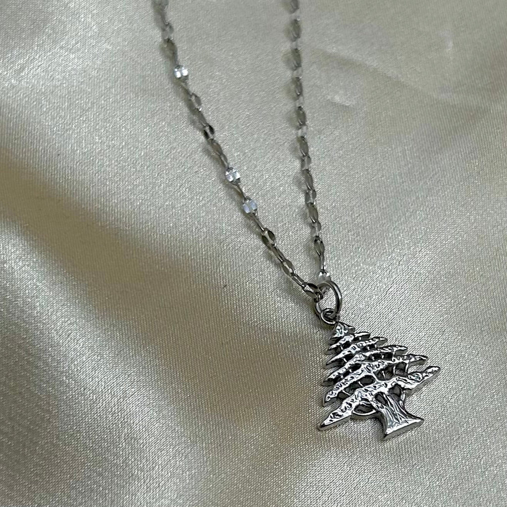 Arz necklace ￼