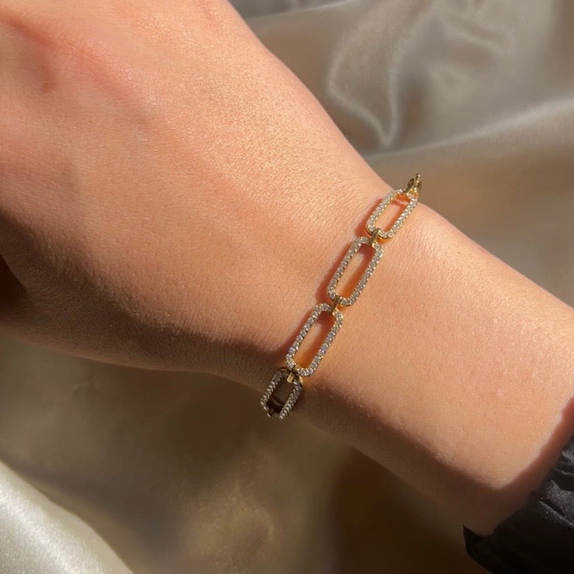Iced Paper clip Bracelet￼