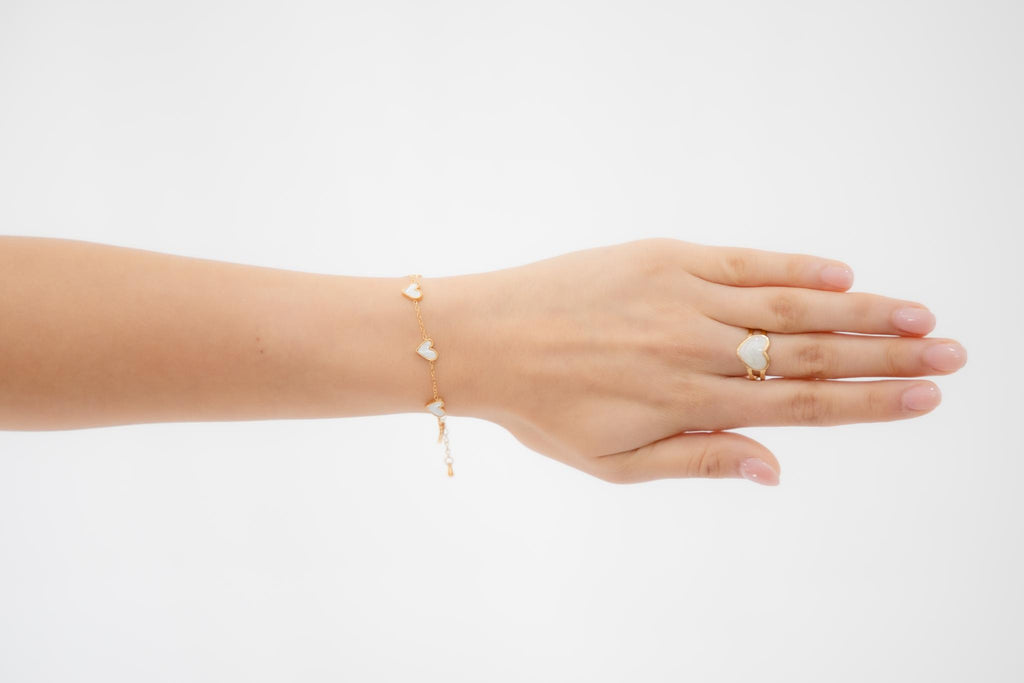 Shelly Bracelet