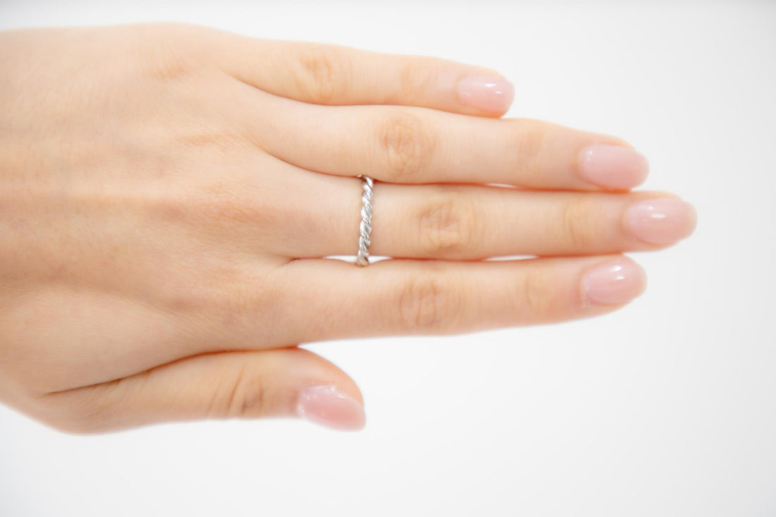 Thick Twisted Luv Ring - Silver