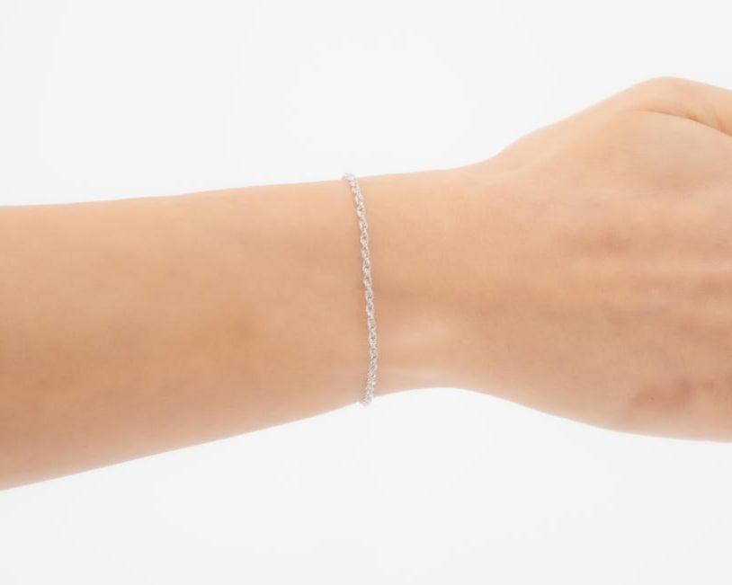 Thin Twisted Luv Bracelet - Silver